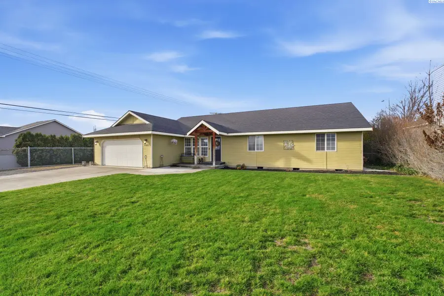 4485 Northlake Drive, West Richland, WA 99353 - Image #2