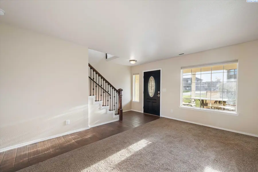 2510 W 35th Avenue, Kennewick, WA 99352-8840 - Image #3