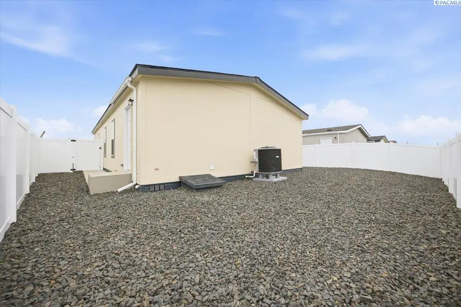 2681 E Edison Ave #29, Sunnyside, WA 98944 - Image #2