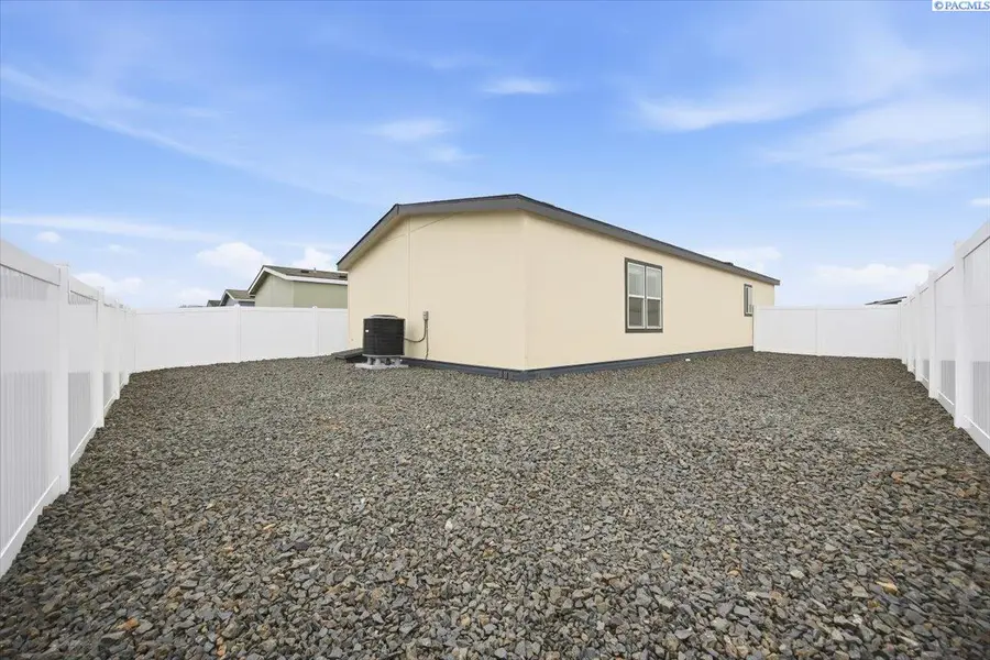 2681 E Edison Ave #29, Sunnyside, WA 98944 - Image #3