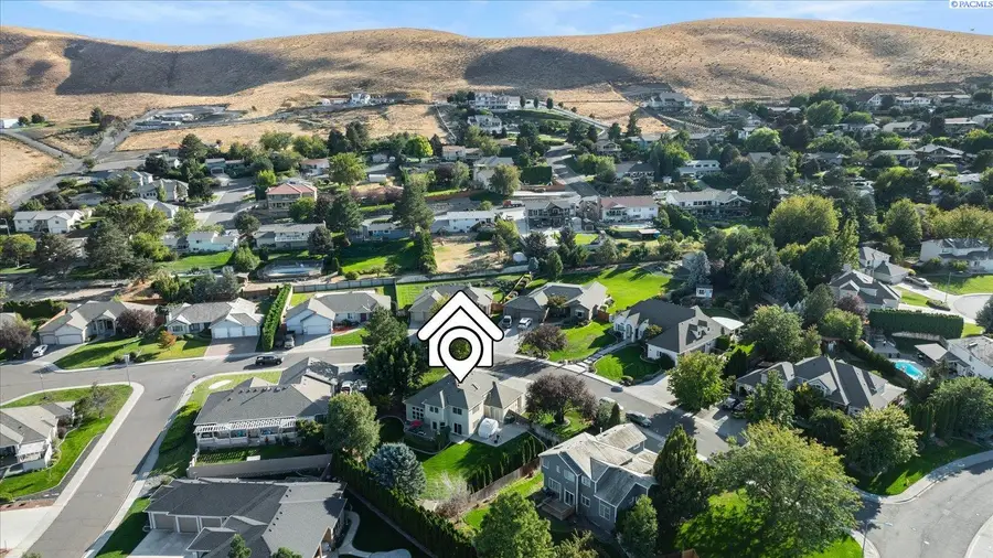 2918 W 43rd Ct, Kennewick, WA 99337 - Image #2