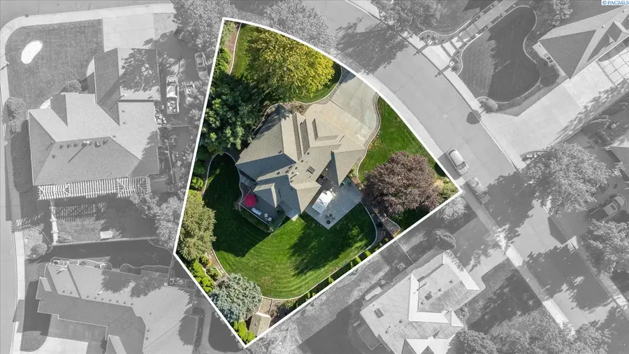 2918 W 43rd Ct, Kennewick, WA 99337 - Image #3