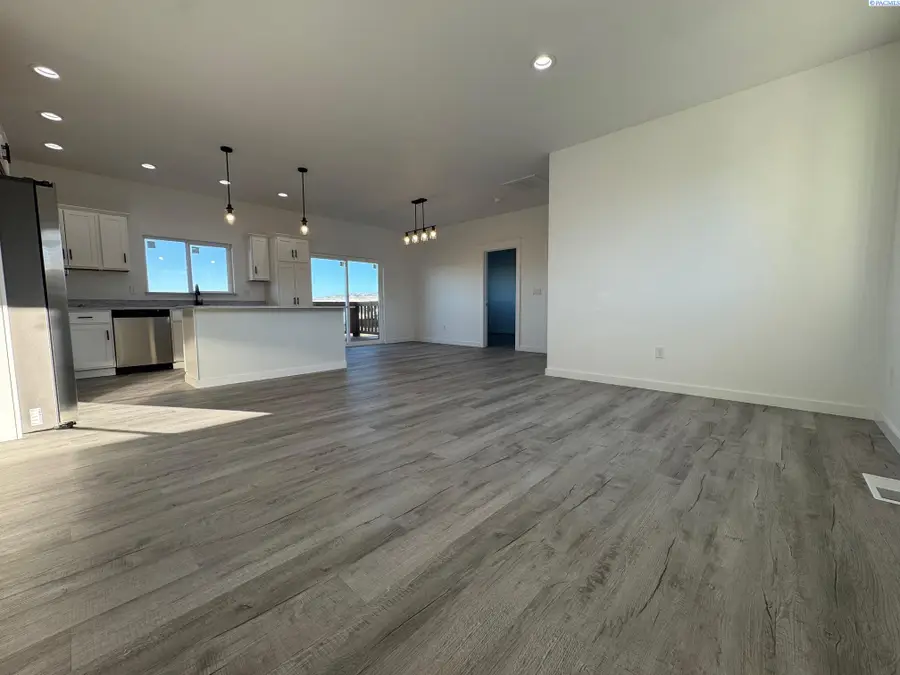 704 San Mateo Ave, Sunnyside, WA 98944 - Image #3