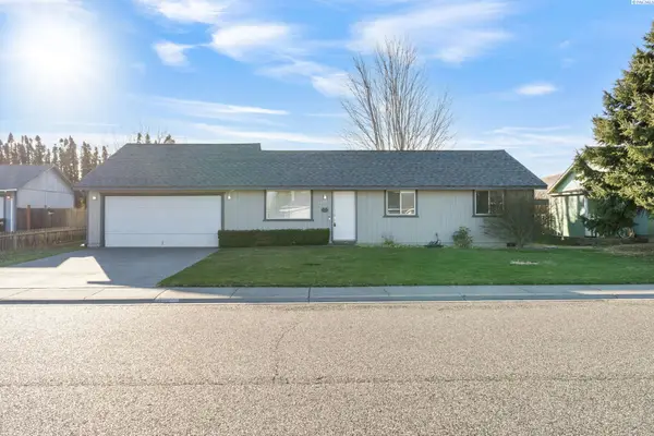 4721 Forsythia St, West Richland, WA 99353