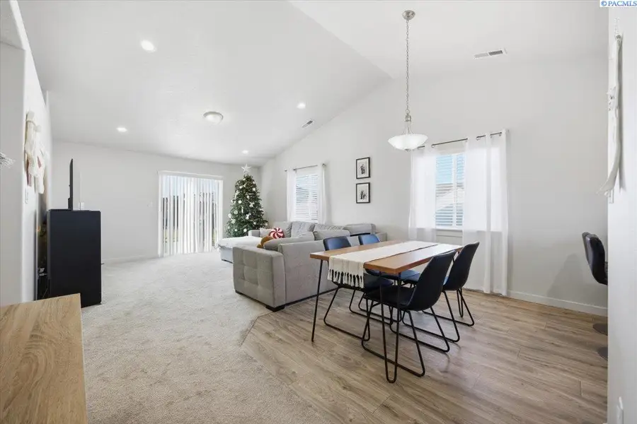 6306 Berea Ln, Pasco, WA 99301 - Image #2