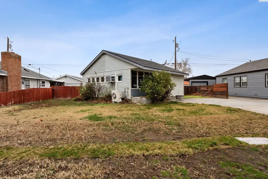 1606 Thayer, Richland, WA 99354 - Image #2