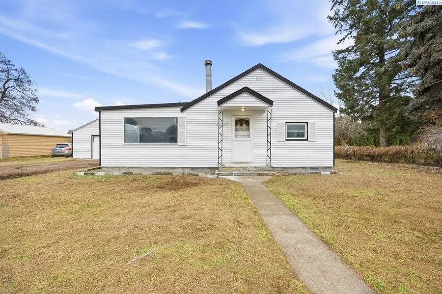 1308 Rainier, Grandview, WA 98930 - Image #2
