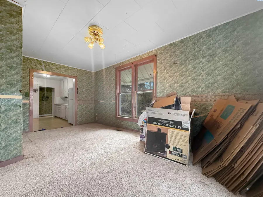 805 W California, Garfield, WA 99130 - Image #3