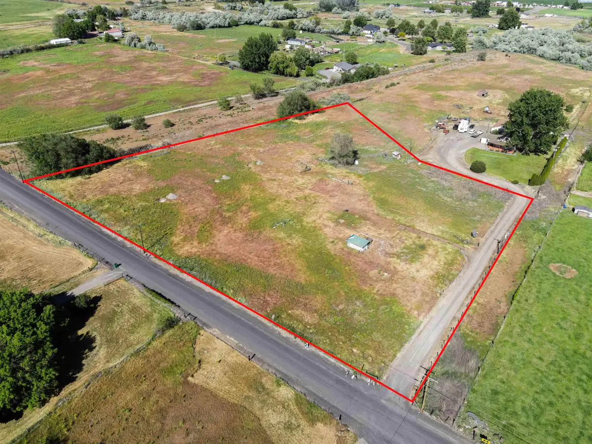 11701 N Albro Rd, Prosser, WA 99350 - #1