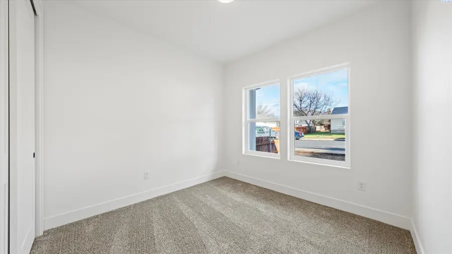 919 Brown St, Prosser, WA 99350 - Image #3