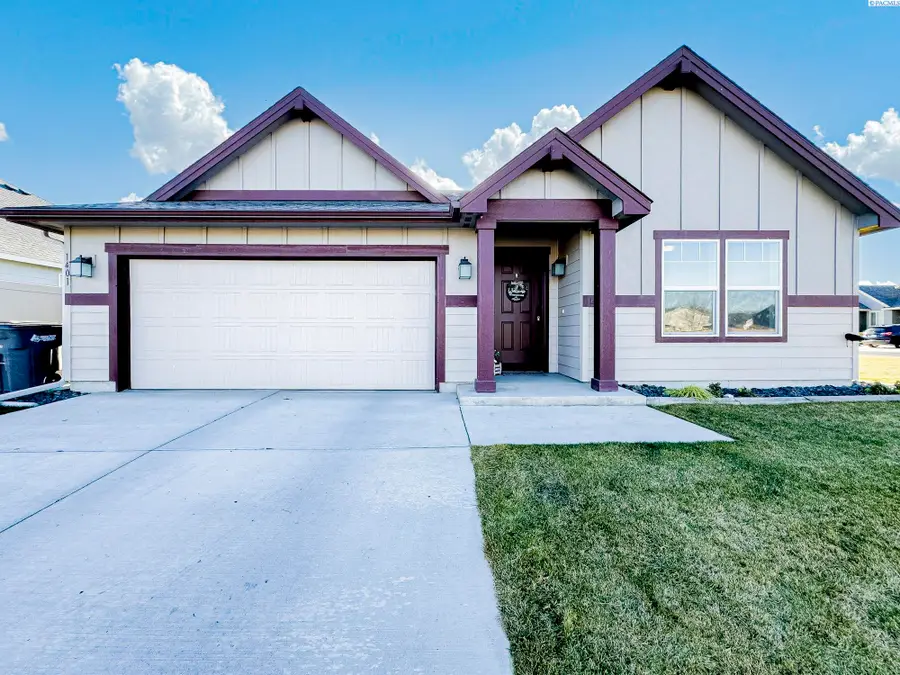 1401 Centennial Ave, Sunnyside, WA 98944 - Image #2