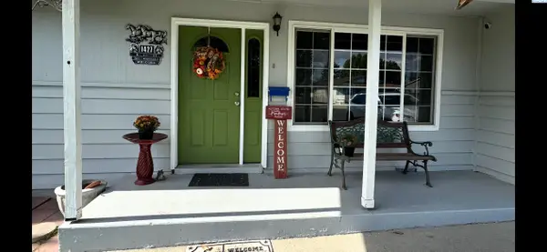 1427 S 7th St, Sunnyside, WA 98944