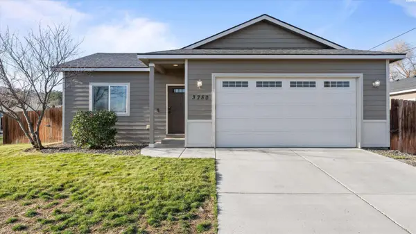 3750 Grant Loop, West Richland, WA 99353