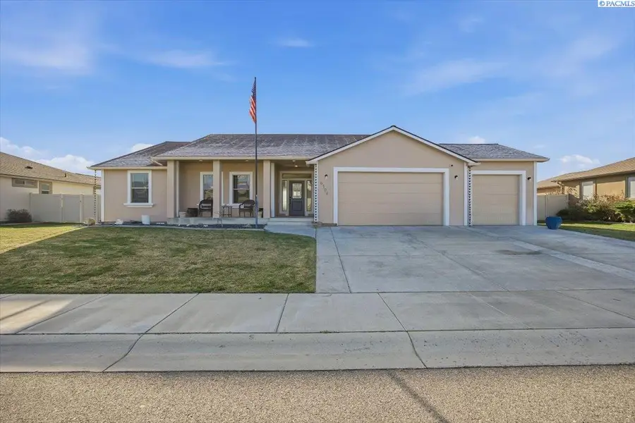 6304 Turf Paradise Dr, Pasco, WA 99301 - Image #2