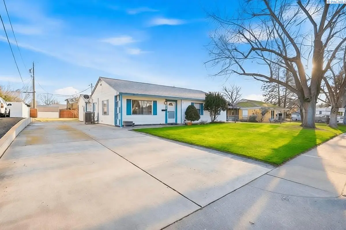 636 Chestnut Ave, Richland, WA 99352 - Image #1