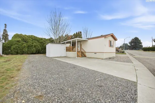 3324 W 19th Ave #191, Kennewick, WA 99352