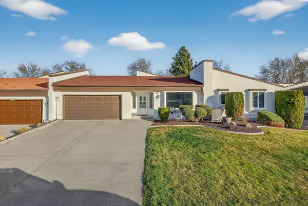 1928 Meadows Dr North, Richland, WA 99352