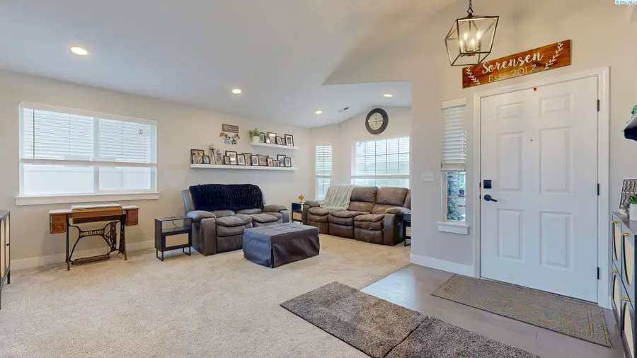 7823 Rush Creek Drive, Pasco, WA 99301 - Image #3