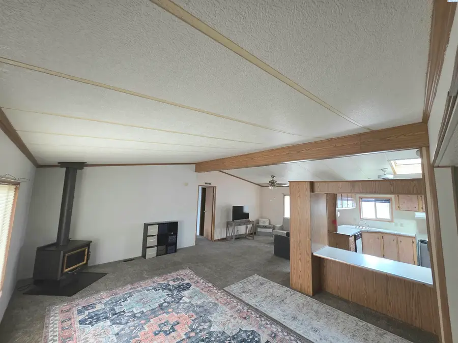 175 Bitterroot Drive, Richland, WA 99352 - Image #2