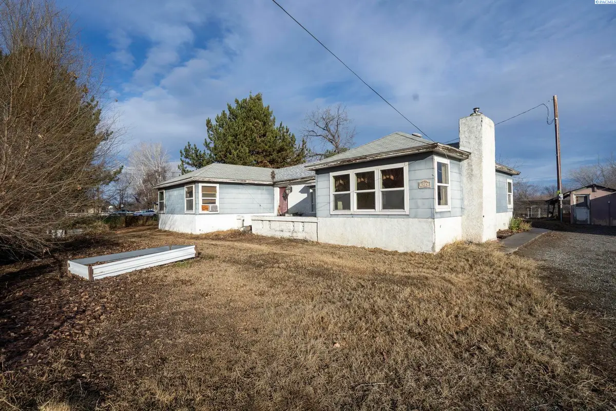 524 N Riverside Dr., Richland Kennewick, WA 99535 - Image #1