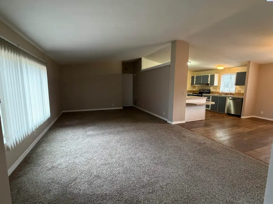 8204 W Ruby, Pasco, WA 99301 - Image #2