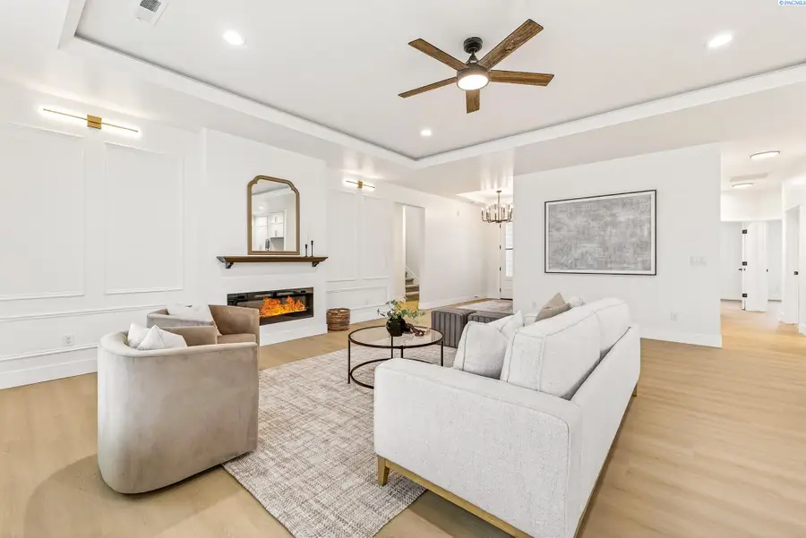 6622 E 2nd St, Benton City, WA 99320 - Image #2