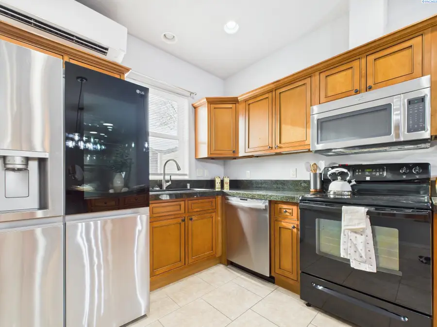 4215 W 2nd Ave, Kennewick, WA 99336 - Image #2