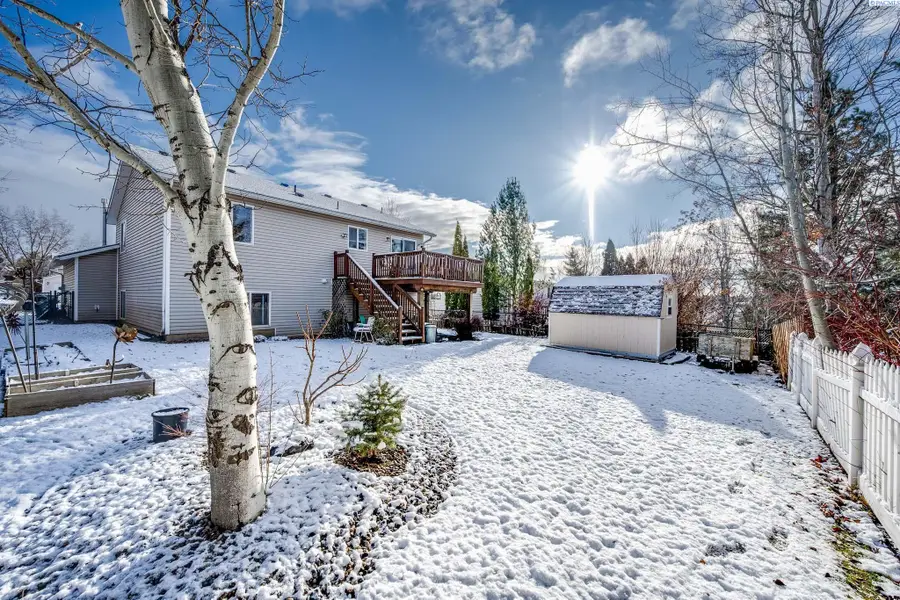 1605 NW Arcadia Dr, Pullman, WA 99163 - Image #2