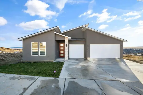 6645 W 27th Ave, Kennewick, WA 99338