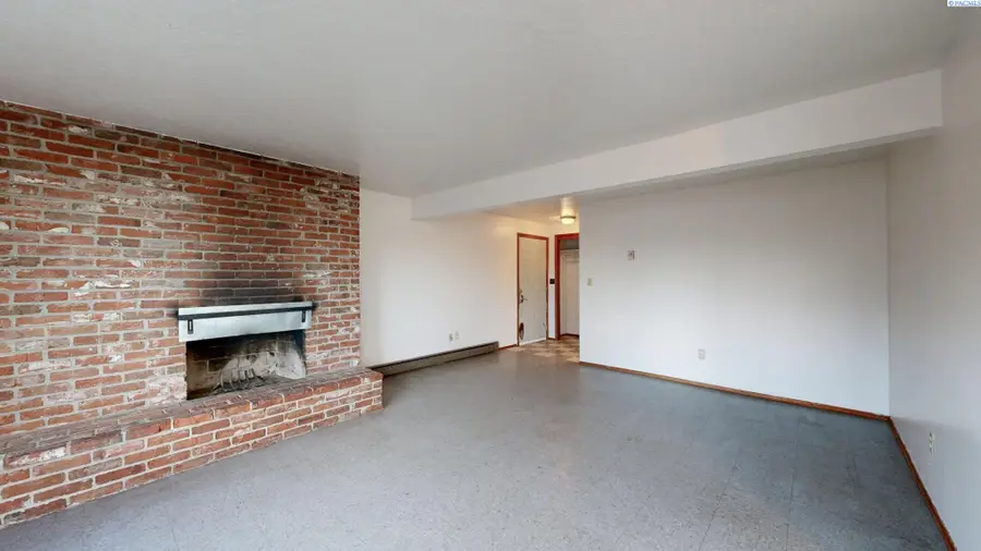 1735 NE Wheatland, Pullman, WA 99163 - Image #2