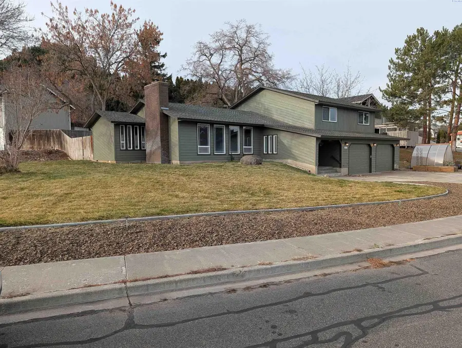 277 Adair Dr, Richland, WA 99352 - Image #2