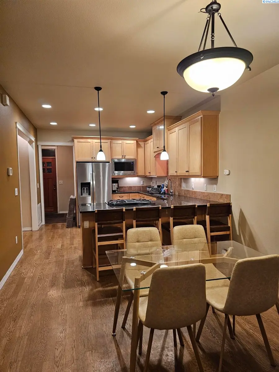 715 NE Oak Street Unit B #B, Pullman, WA 99163-0000 - Image #3