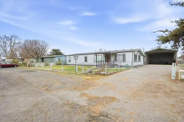 205901 E 13th Ave, Kennewick, WA 99337