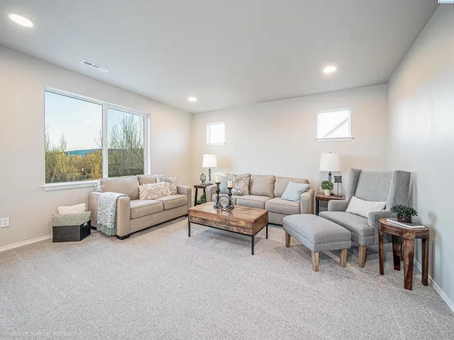 7124 W 24th Ave, Kennewick, WA 99338 - Image #2