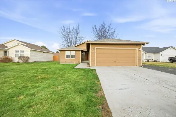 3818 W Hood Ct., Kennewick, WA 99336