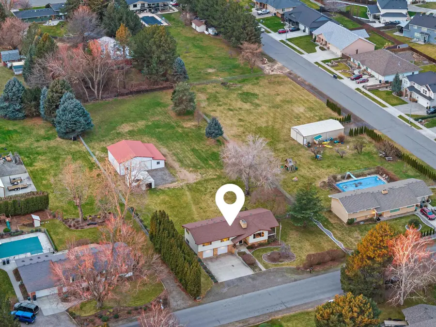 10220 Maple Drive, Pasco, WA 99301 - Image #2