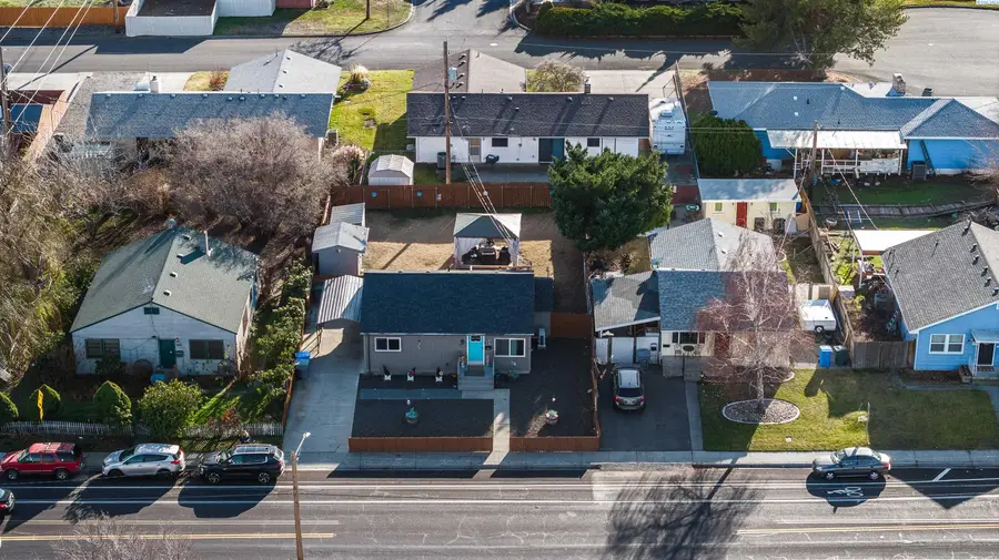 1419 Van Giesen St, Richland, WA 99354 - Image #2