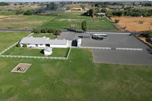 149503 W Hoisington Rd, Prosser, WA 99350