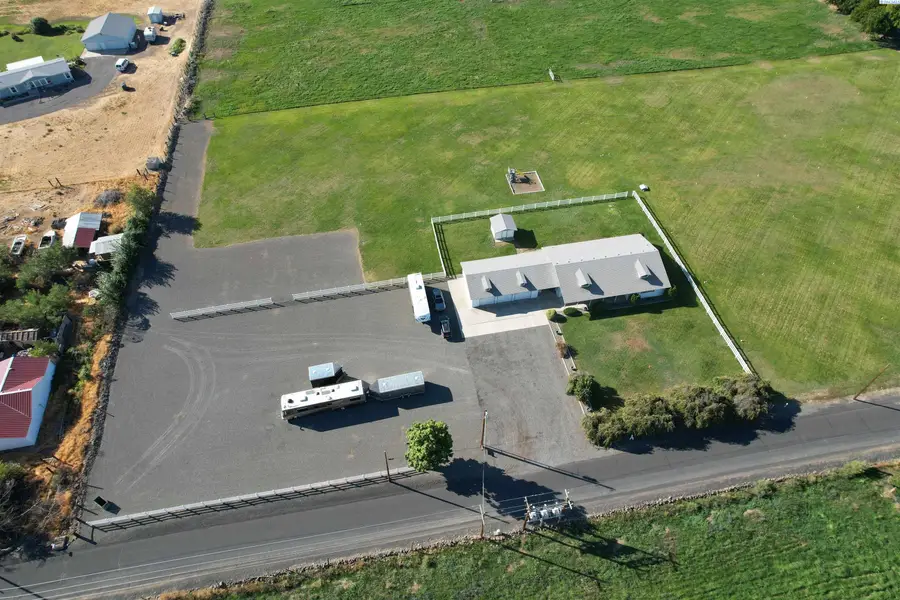 149503 W Hoisington Rd, Prosser, WA 99350 - Image #2