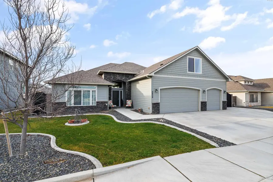 2838 S Zimmerman, Kennewick, WA 99338 - Image #2