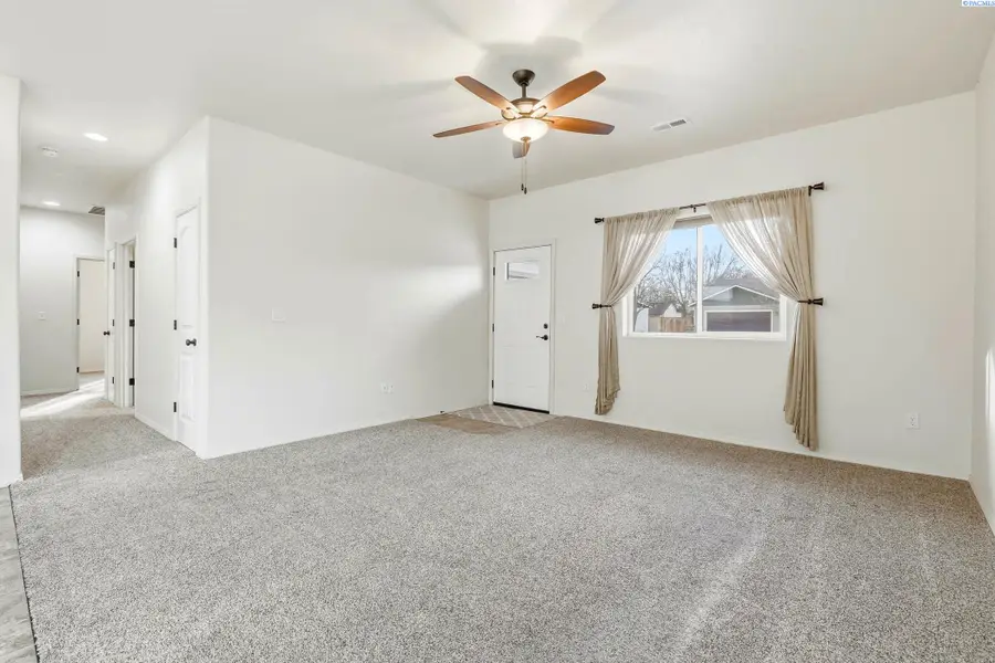 1520 N Irving Place, Kennewick, WA 99336 - Image #3