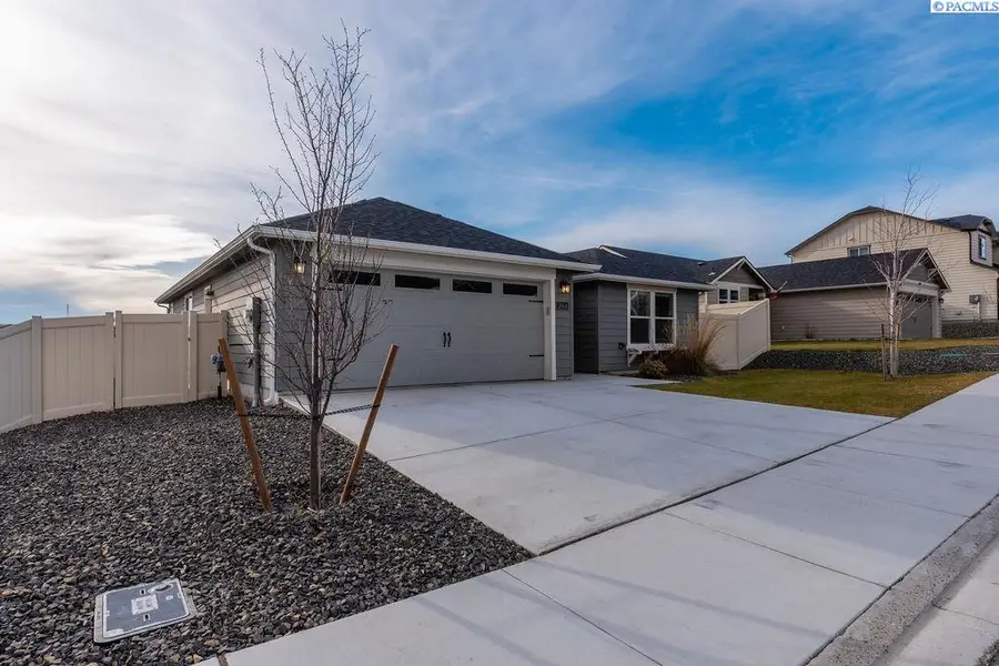 2664 S Wilson St, Kennewick, WA 99338 - Image #2