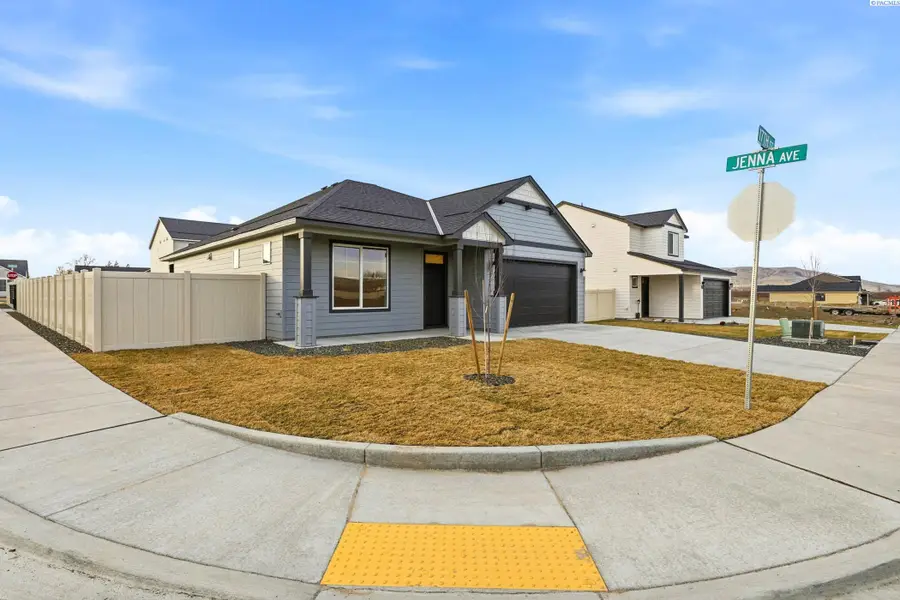 1201 17th St, Benton City, WA 99320 - Image #2