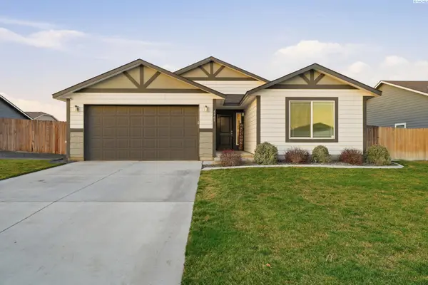 4909 Perga Dr, Pasco, WA 99301