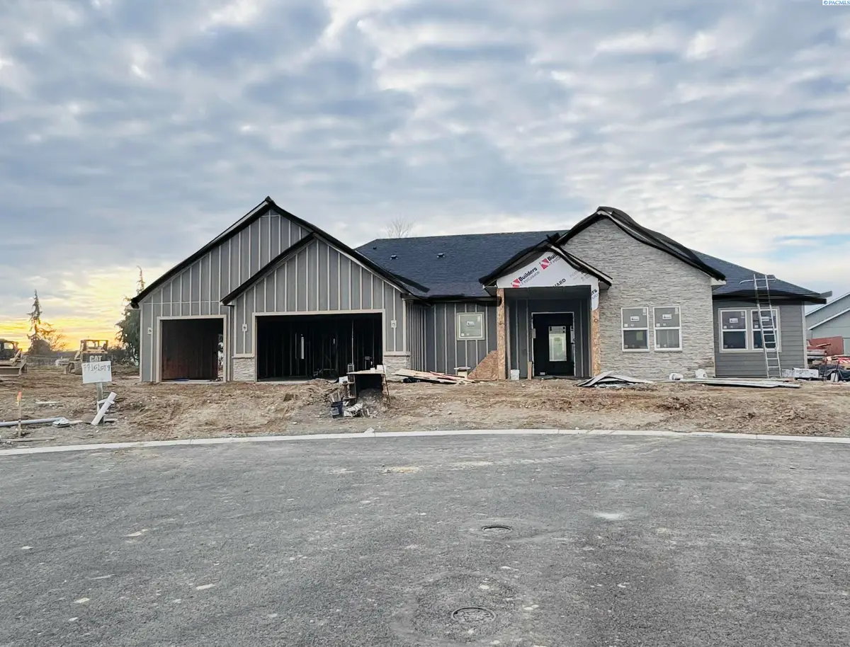 7716 Alison Ct, Pasco, WA 99301 - Image #1