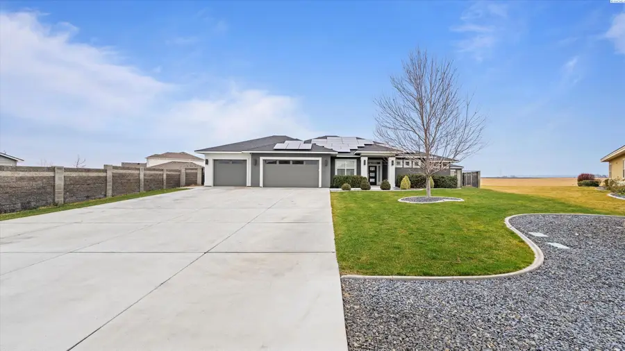11213 Mathews Rd, Pasco, WA 99301 - Image #2