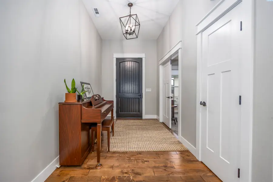 12403 Clark Fork Road, Pasco, WA 99301 - Image #2