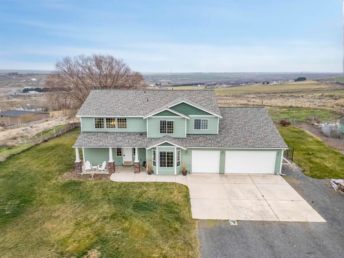 301 Summit Loop, Eltopia, WA 99330 - Image #1