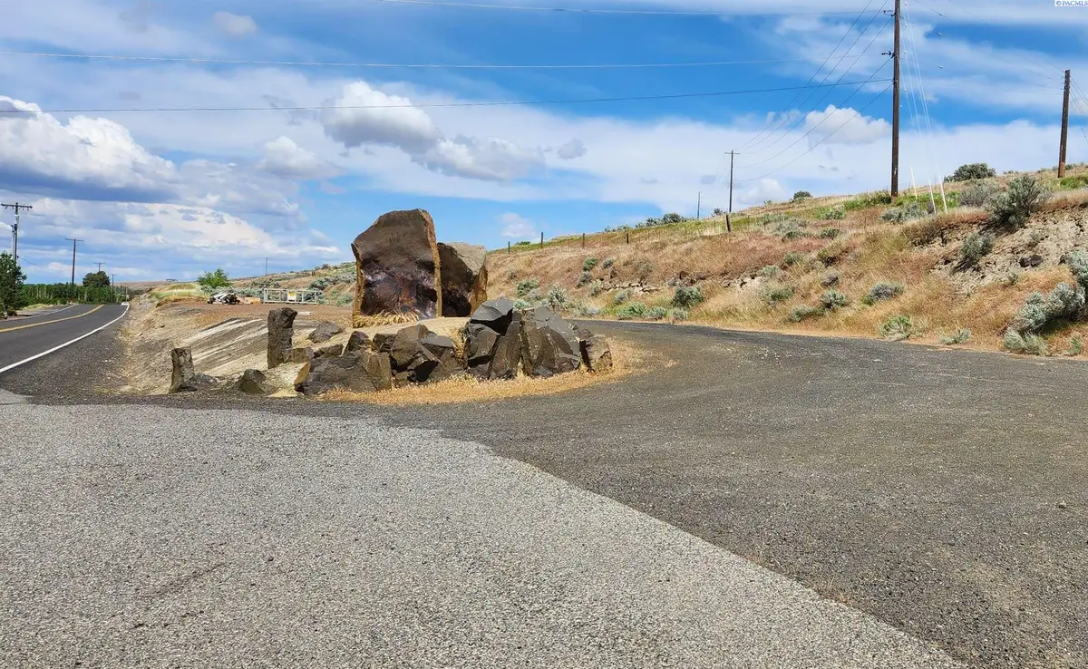 NKA Demoss Rd, Benton City, WA 99320 - Image #1