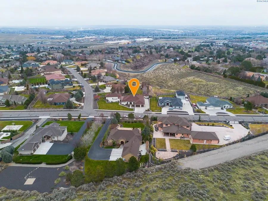 1348 Country Ridge Drive, Richland, WA 99352 - Image #2